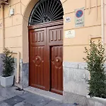 Dietro Il Massimo פלרמו