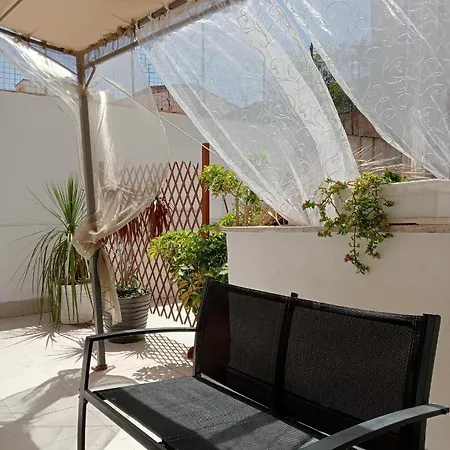 Dietro Il Massimo بيت ضيافة باليرمو