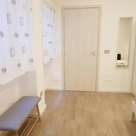 Dietro Il Massimo 3* باليرمو
