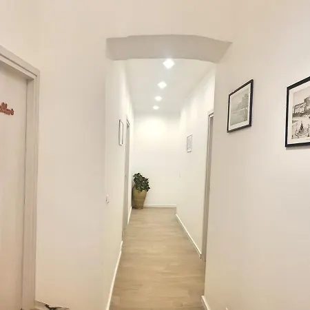Dietro Il Massimo بيت ضيافة 3*