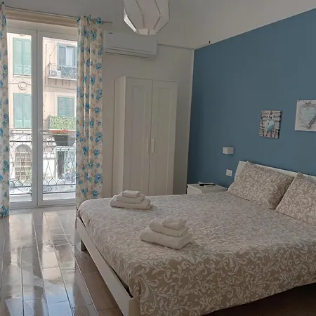 Dietro Il Massimo Πανσιόν